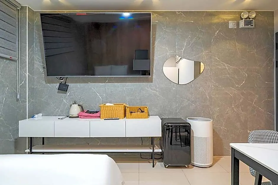 St. 179 Incheon Hotel 3*,