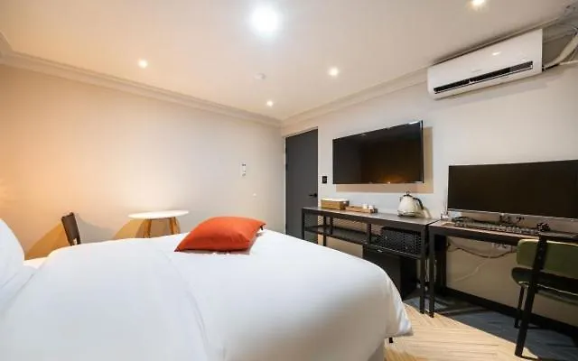 St. 179 Incheon Hotel