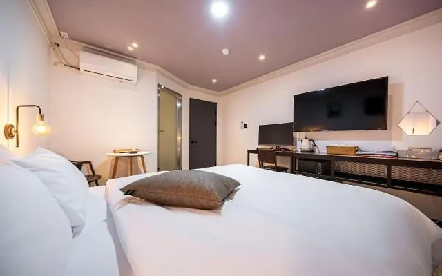 St. 179 Incheon Hotel